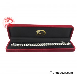 Sản phẩm được giao hàng toàn quốc.
