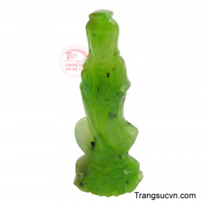 Mặt phật quan âm ngọc bích đẹp với anh nhìn từ bi tỏa ra từ khuôn mặt Phật Quan Âm tạc bằng ngọc thuần khiết.