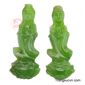 Ánh sáng khẽ xuyên qua phiến ngọc, làm nổi bật vẻ đẹp tinh khiết, cao quý, mang đến cảm giác bình yên và thanh tịnh cho bất kỳ ai chiêm ngưỡng.