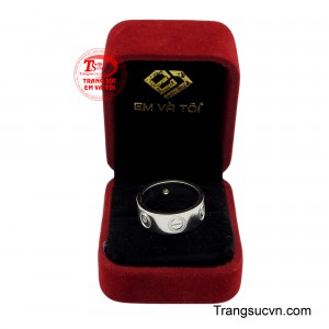 Sản phẩm được giao hàng toàn quốc.