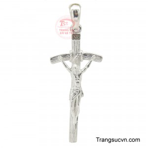 Thánh giá bạc ban ơn phước lành không chỉ là một món trang sức tinh tế mà còn là biểu tượng thiêng liêng của đức tin.