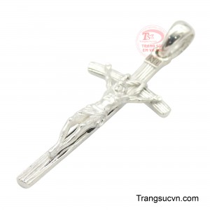 Mỗi đường nét trên thánh giá đều mang một ý nghĩa sâu sắc, khơi gợi lòng sùng kính và sự kết nối với cội nguồn tâm linh.