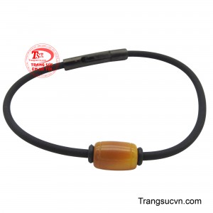 Vòng lu thống mắt hổ vàng không chỉ là một món trang sức độc đáo mà còn là một vật phẩm phong thủy mạnh mẽ.