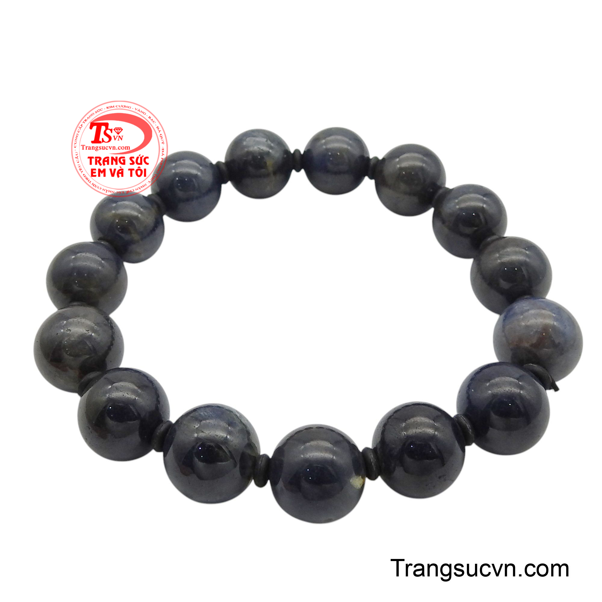 Kích thước 14 ly vừa vặn, không quá lớn cũng không quá nhỏ, tạo nên sự cân đối và duyên dáng trên cổ tay.