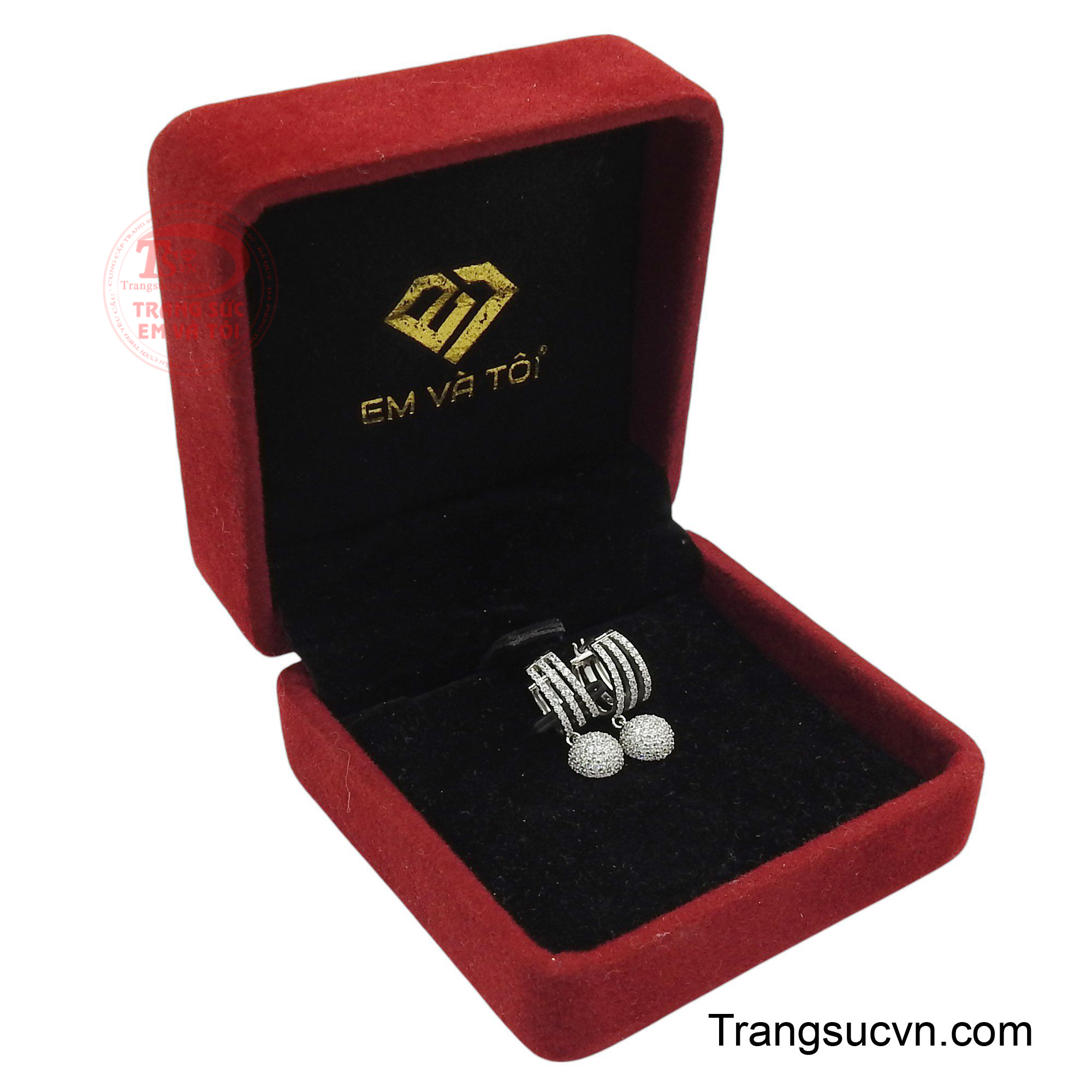 Sản phẩm được giao hàng toàn quốc.