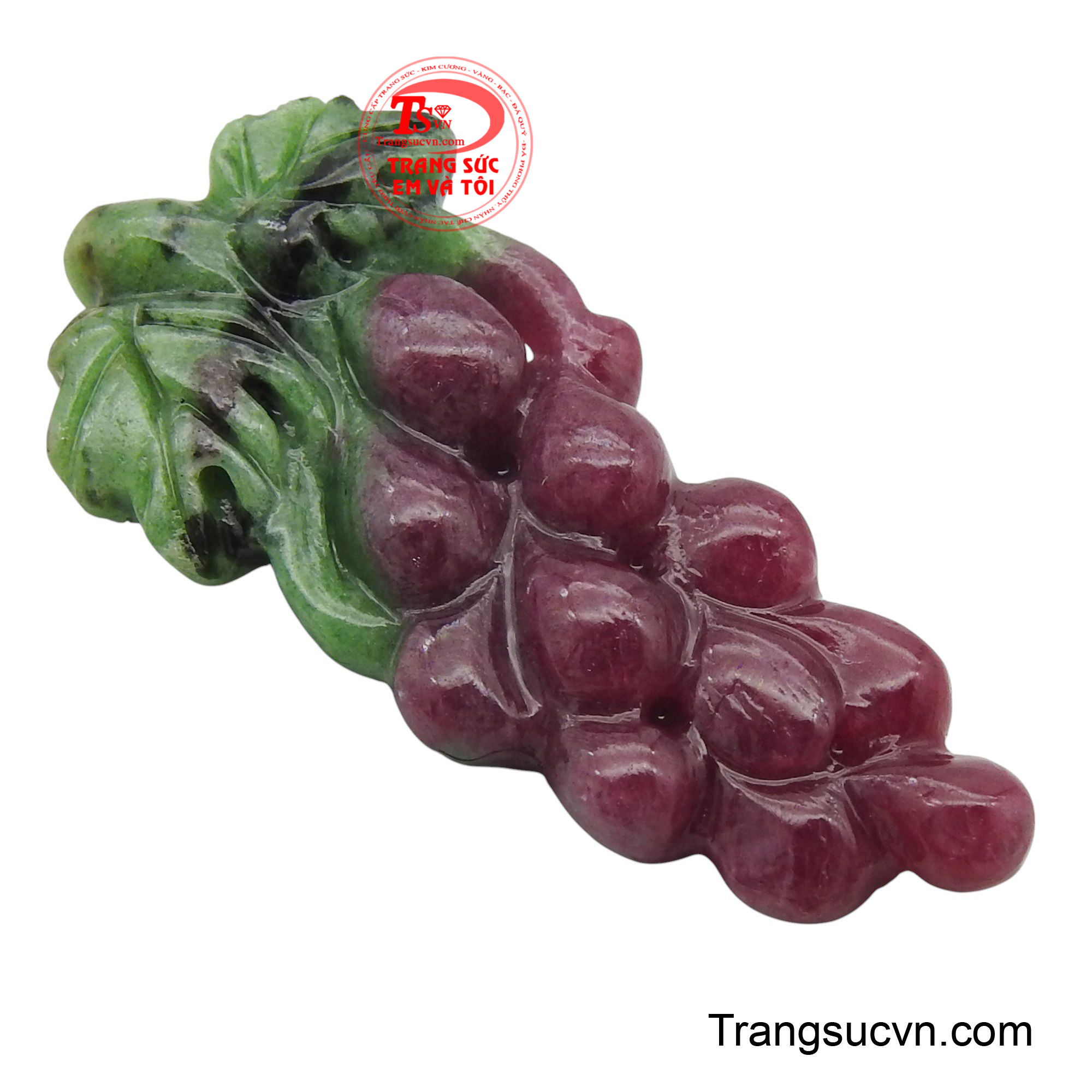 Thiết kế nhỏ gọn này không chỉ là món trang sức điểm tô vẻ đẹp thanh lịch mà còn mang ý nghĩa về sự sung túc, tài lộc và may mắn, là lựa chọn hoàn hảo cho những ai yêu thích sự nhẹ nhàng và ý nghĩa phong thủy.