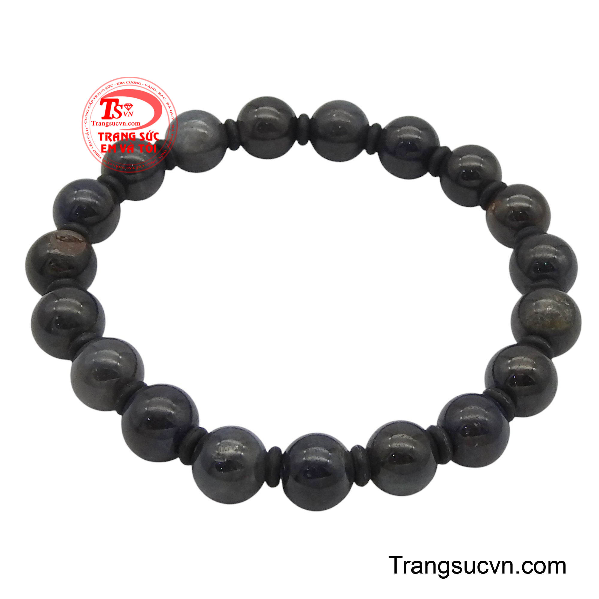 Ngoài ra Sapphire có tác dụng giúp con người trở nên bình tĩnh, chế ngự xúc cảm và căng thẳng quá mức.