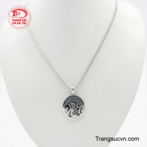 Bộ mặt dây vàng trắng gắn kim cương