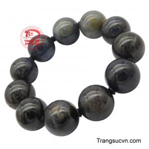 Với kích thước 19 ly ấn tượng tạo nên vẻ đẹp quyền lực và cuốn hút khó cưỡng.