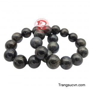 Đây là biểu tượng của sự uyên bác và đẳng cấp vượt thời gian.