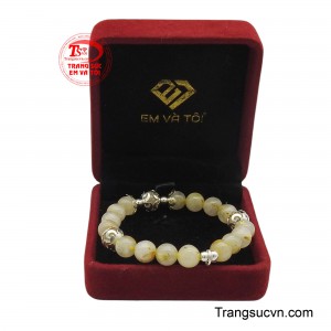 Sản phẩm được giao hàng toàn quốc.