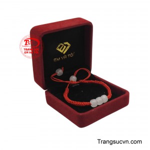 Sản phẩm được giao hàng toàn quốc.