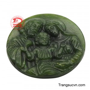 Chiếc mặt dây là hình ảnh gia đình thánh mẫu mực về tình yêu thương, sự vâng phục Thiên Chúa, sự hiệp nhất và đời sống thánh thiện trong gia đình.