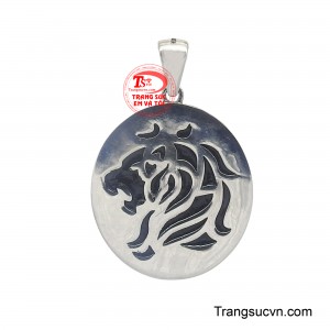 Mặt dây vàng trắng gắn kim cương