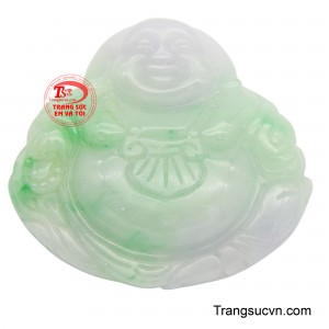 Chất liệu ngọc tự nhiên với sắc xanh tươi mát, mỗi đường vân là một nét vẽ của tạo hóa, tạo nên vẻ đẹp độc đáo.