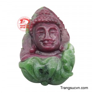 Với sắc đỏ tía đặc trưng của ruby, kết hợp cùng những vân đá tự nhiên màu xanh lá cây hoặc trắng, tạo nên một tác phẩm độc đáo. 