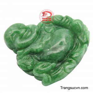 Đeo mặt ngọc này không chỉ là để cầu mong sự bình an cho bản thân mà còn là để lan tỏa năng lượng tích cực, giúp tâm hồn thư thái và cuộc sống hài hòa hơn.