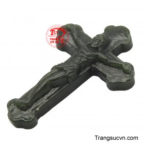 Đây không chỉ là biểu tượng đức tin kiên định về sự hy sinh và cứu chuộc của Chúa Kitô, mà còn là vật phẩm phong thủy tượng trưng cho sự trường thọ, sức khỏe dồi dào và năng lượng bảo vệ, hóa giải những điều tiêu cực.