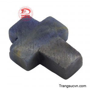 Sắc xanh thẳm của đá gợi lên sự tĩnh lặng và sâu sắc, giúp người dùng dễ dàng kết nối với nội tâm và đức tin.