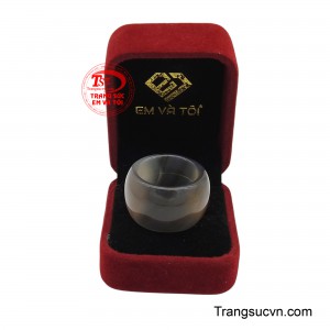 Sản phẩm được giao hàng toàn quốc.