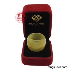 Sản phẩm được giao hàng toàn quốc.