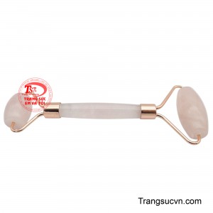 Không chỉ là công cụ làm đẹp, nó còn là nghi thức yêu thương bản thân, giúp xua tan mệt mỏi và mang lại sự bình yên cho tâm hồn, để làn da và tinh thần cùng nhau tỏa sáng. 