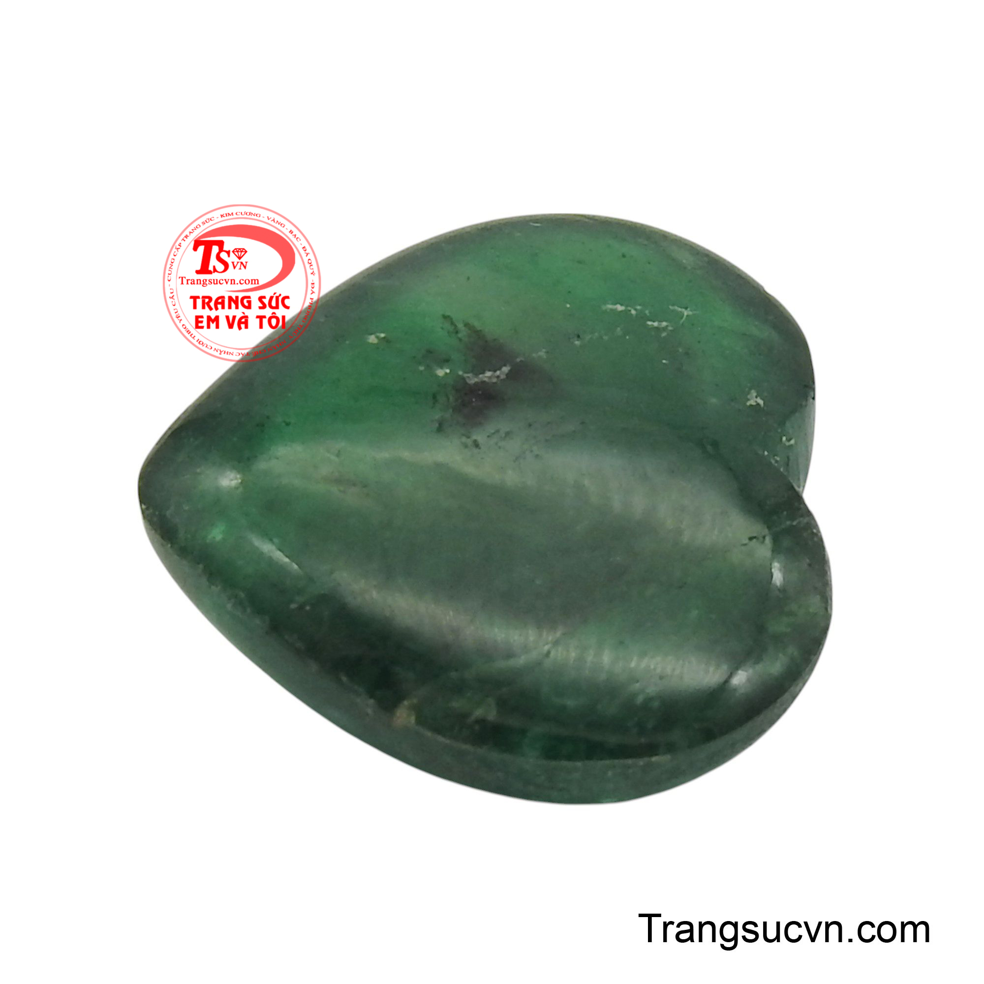 Mỗi khi ngắm nhìn, Emerald như thì thầm những câu chuyện về lòng trắc ẩn, sự chung thủy và niềm hy vọng bất diệt trong tình yêu.