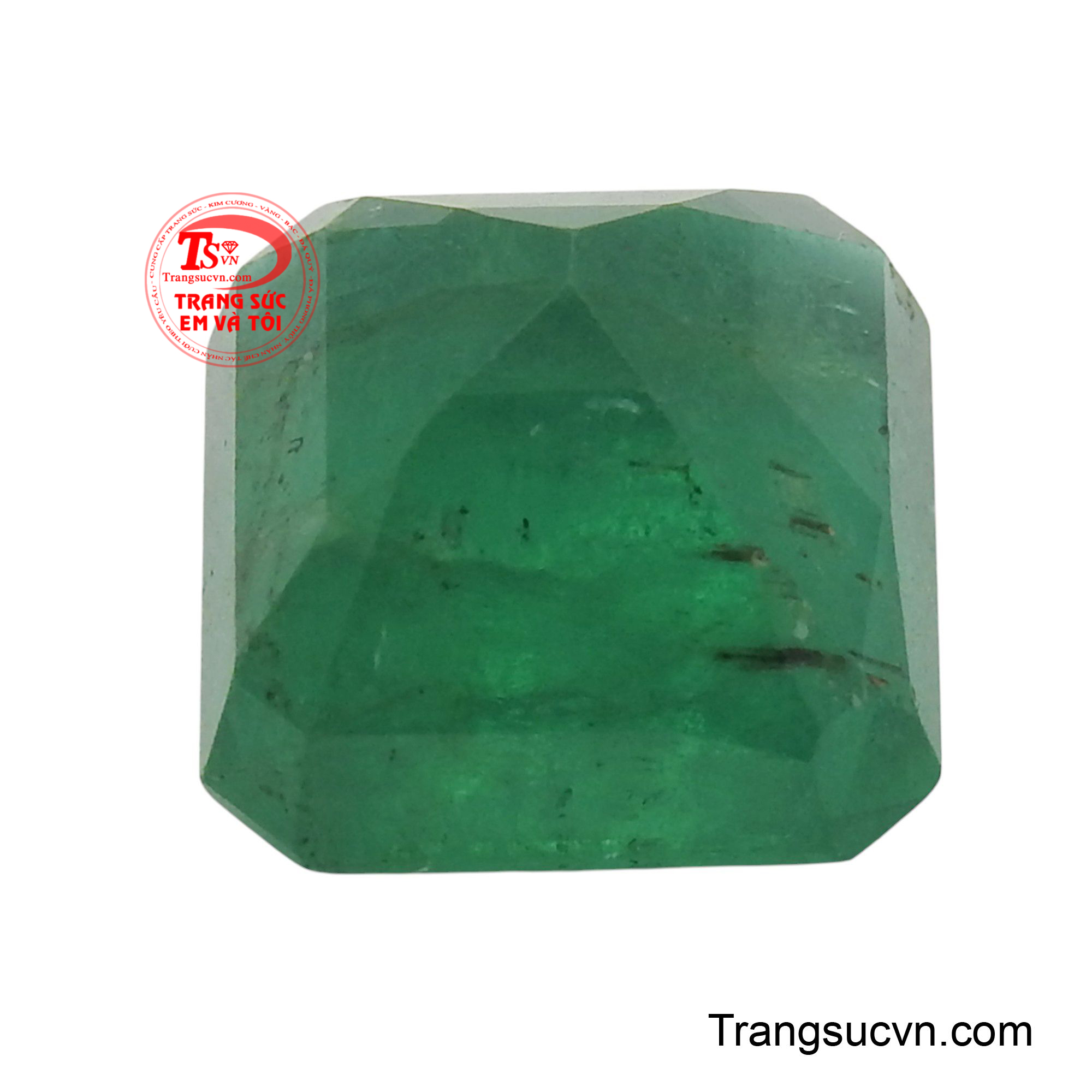 Khi sở hữu Emerald, người mệnh Mộc có thể cảm nhận được sự kết nối sâu sắc với đất trời, giúp tăng cường tài lộc, sức khỏe và sự nghiệp.