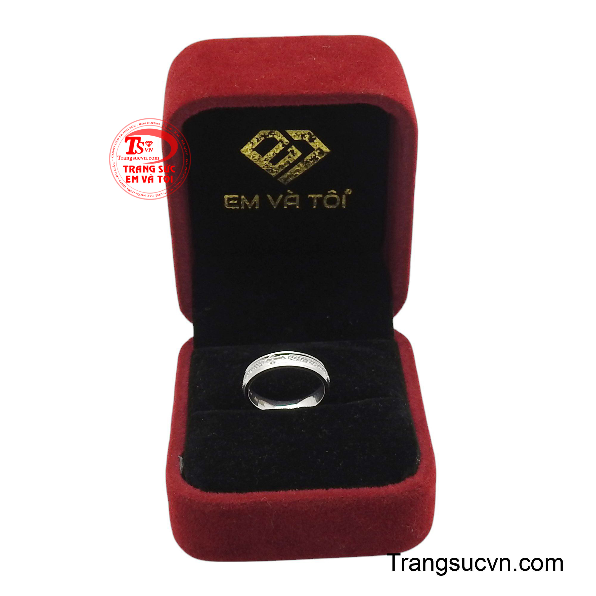 Sản phẩm được giao hàng toàn quốc.