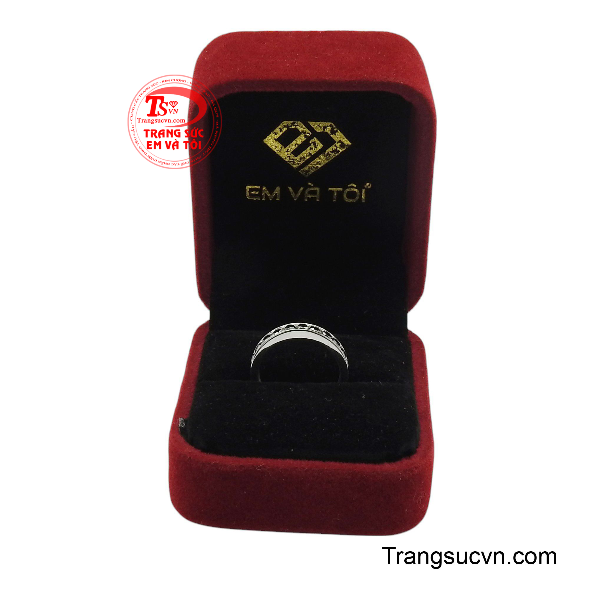 Sản phẩm được giao hàng toàn quốc.