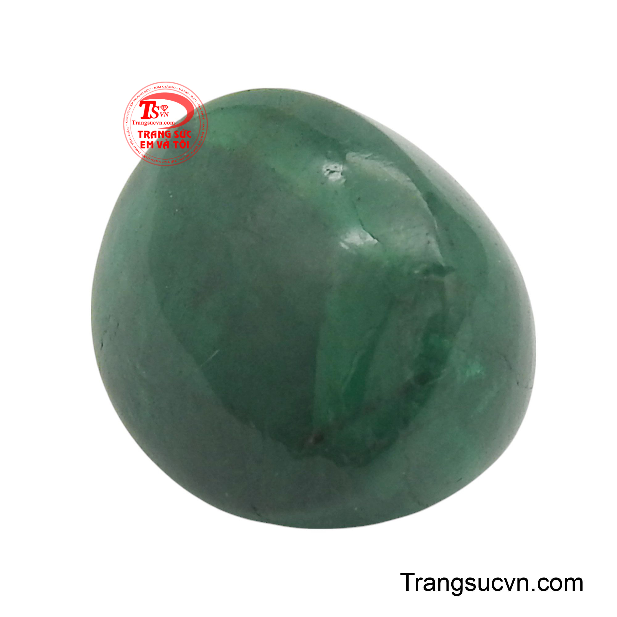 Với hình dạng Oval/ cabochon, không có mặt cắt, viên đá giữ lại vẻ đẹp nguyên bản và mộc mạc.