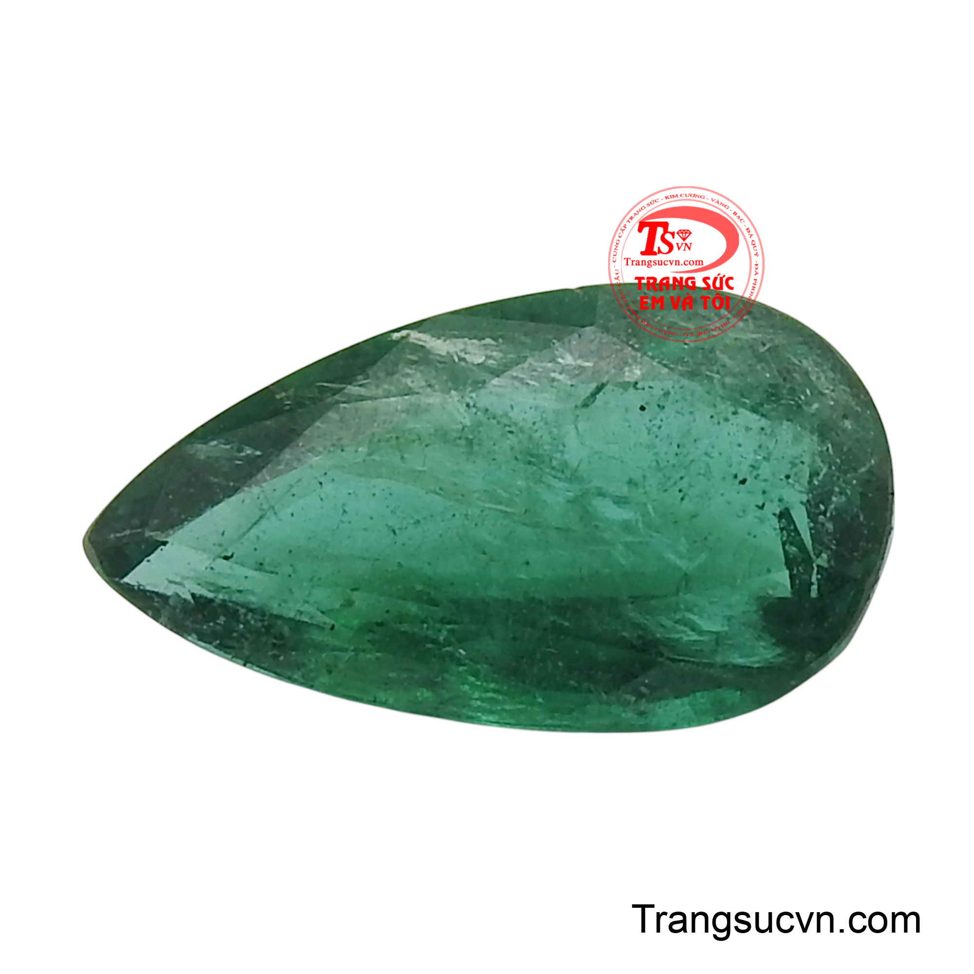 Vẻ đẹp độc đáo này biến Emerald giọt lệ thành lựa chọn hoàn hảo cho những món trang sức tôn vinh sự nữ tính, dịu dàng và mang ý nghĩa của một khởi đầu mới đầy hy vọng.
