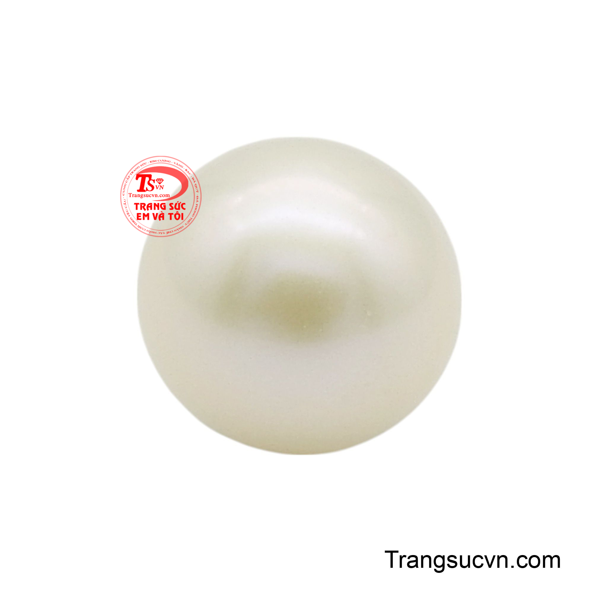 Viên ngọc trai 7 ly dù có kích thước nhỏ gọn nhưng vẫn toát lên vẻ đẹp rạng rỡ và cuốn hút.
