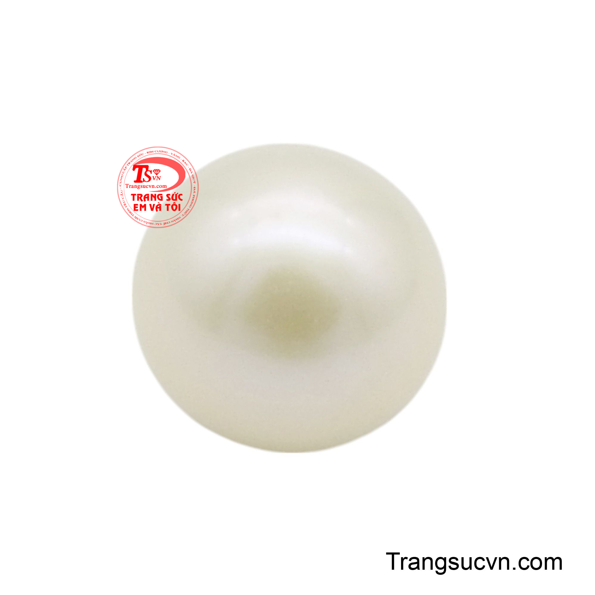 Bề mặt ngọc sáng bóng với ánh xà cừ mềm mại, tạo hiệu ứng chuyển màu tinh tế dưới ánh sáng.