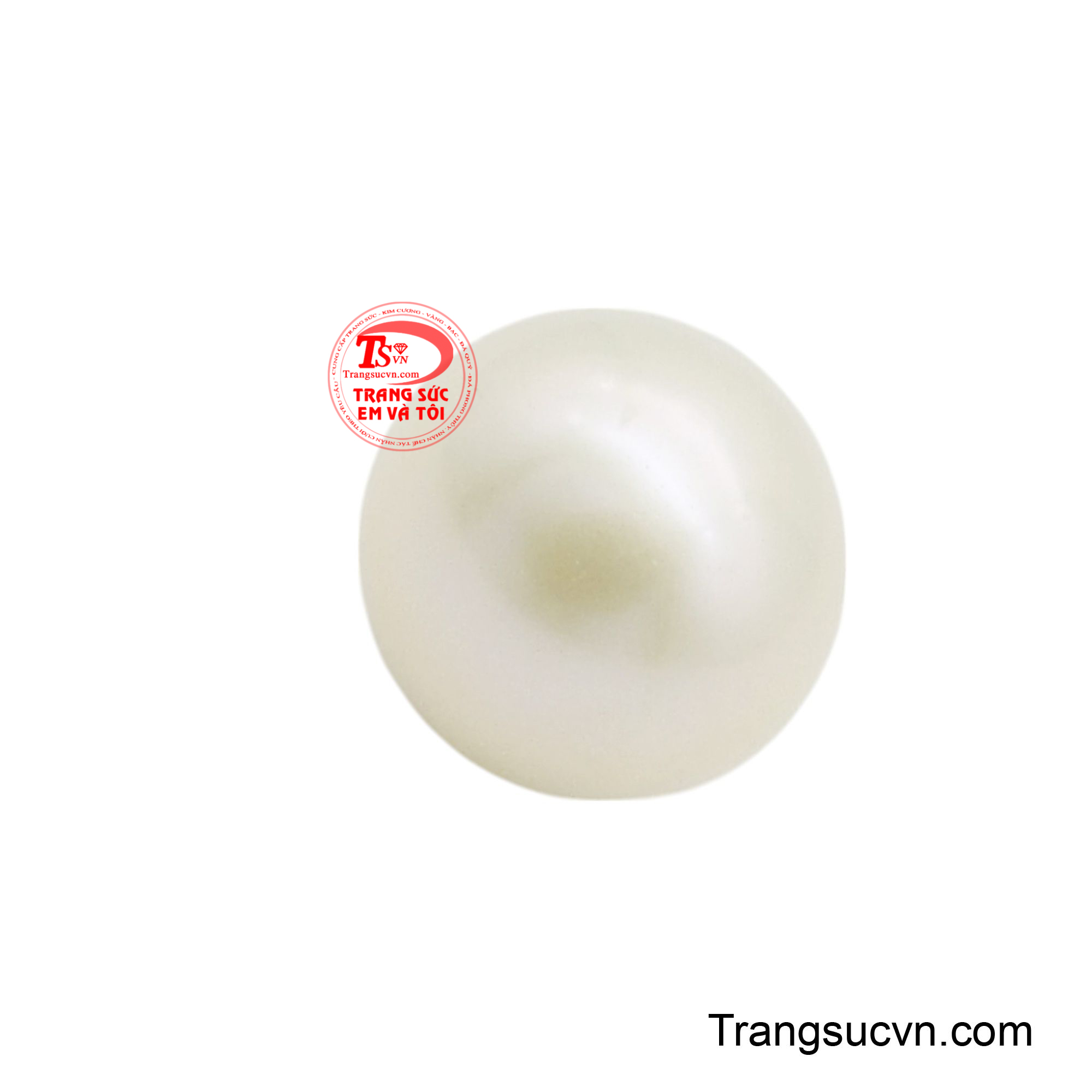 Sắc trắng ngà pha chút kem nhẹ mang lại cảm giác ấm áp và sang trọng, làm nổi bật sự duyên dáng tự nhiên.