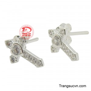 Hãy đến với Trang Sức Em Và Tôi để lựa chọn cho mình những mẫu hoa tai bạc phù hợp với phong cách cho riêng mình nhé!