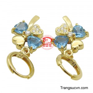 Xen kẽ giữa những 