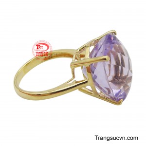 Thiết kế này không chỉ toát lên sự sang trọng mà còn thể hiện cá tính riêng biệt.