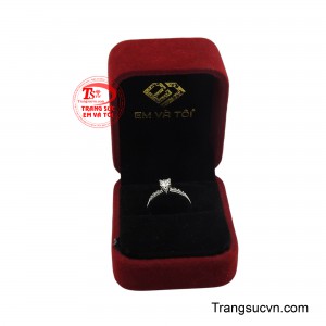 Sản phẩm được giao hàng toàn quốc.