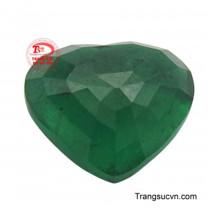 Viên Emerald trái tim yêu thương