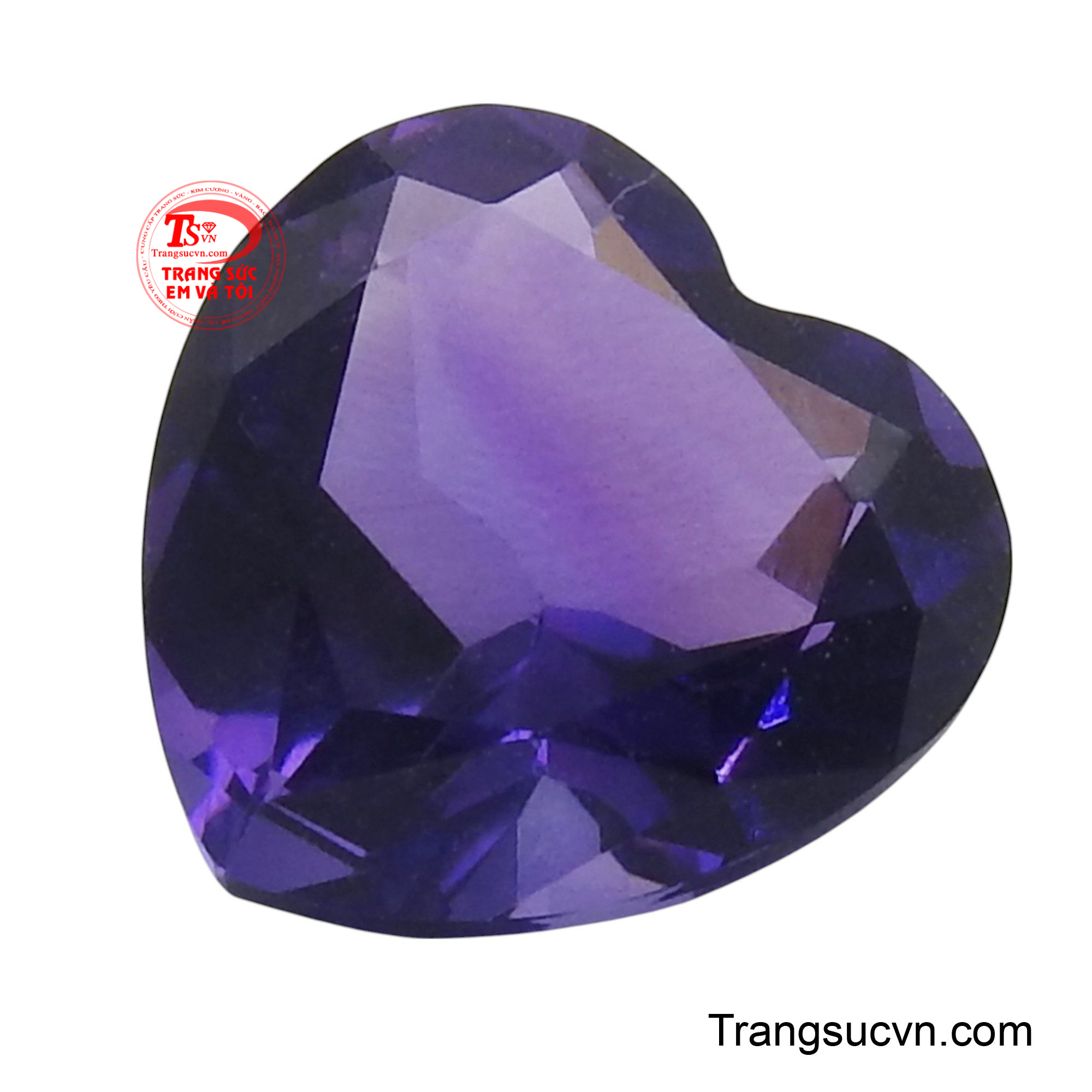 Từng giác cắt tinh xảo trên viên đá không chỉ làm nổi bật vẻ đẹp rực rỡ mà còn khiến ánh sáng lan tỏa huyền ảo.