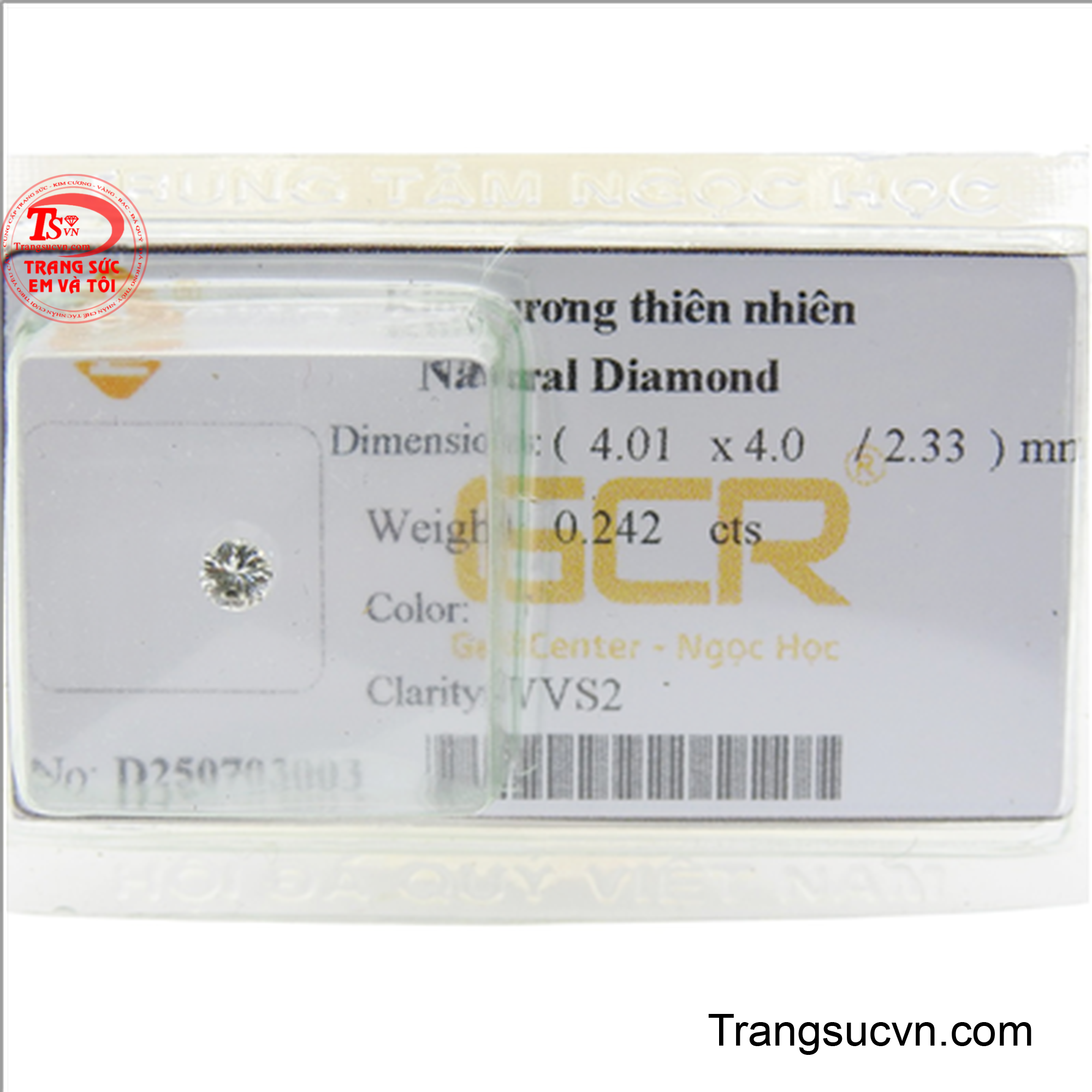 Kim cương thiên nhiên 4 ly đẹp với độ cứng và độ bền vượt trội.