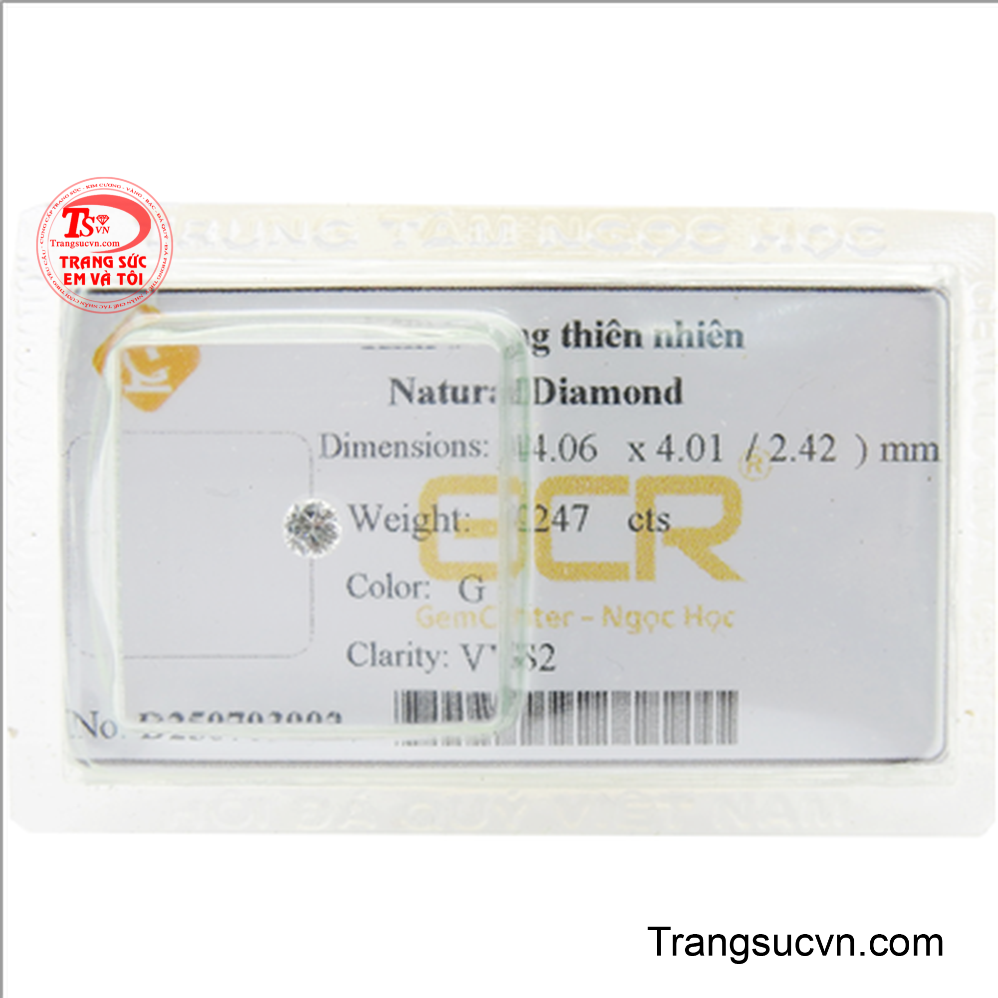 Kim cương thiên nhiên 4 ly ép vỉ không chỉ là một món trang sức sang trọng mà còn mang nhiều ý nghĩa sâu sắc về mặt tinh thần, phong thủy và vật chất.