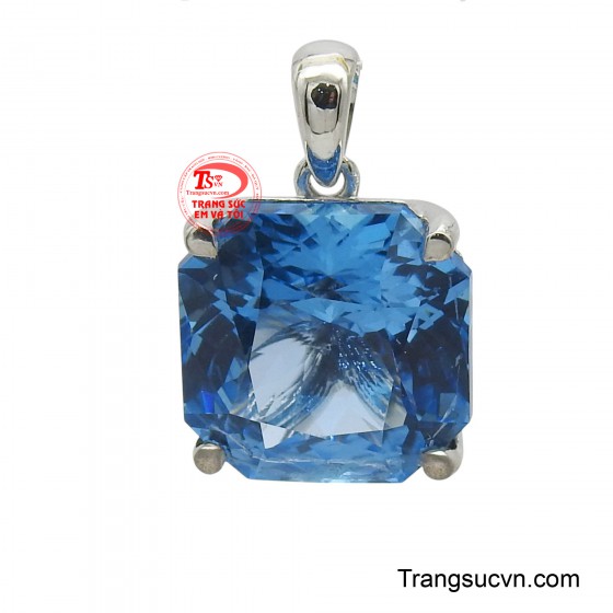 Mặt dây nữ vàng trắng gắn đá Topaz