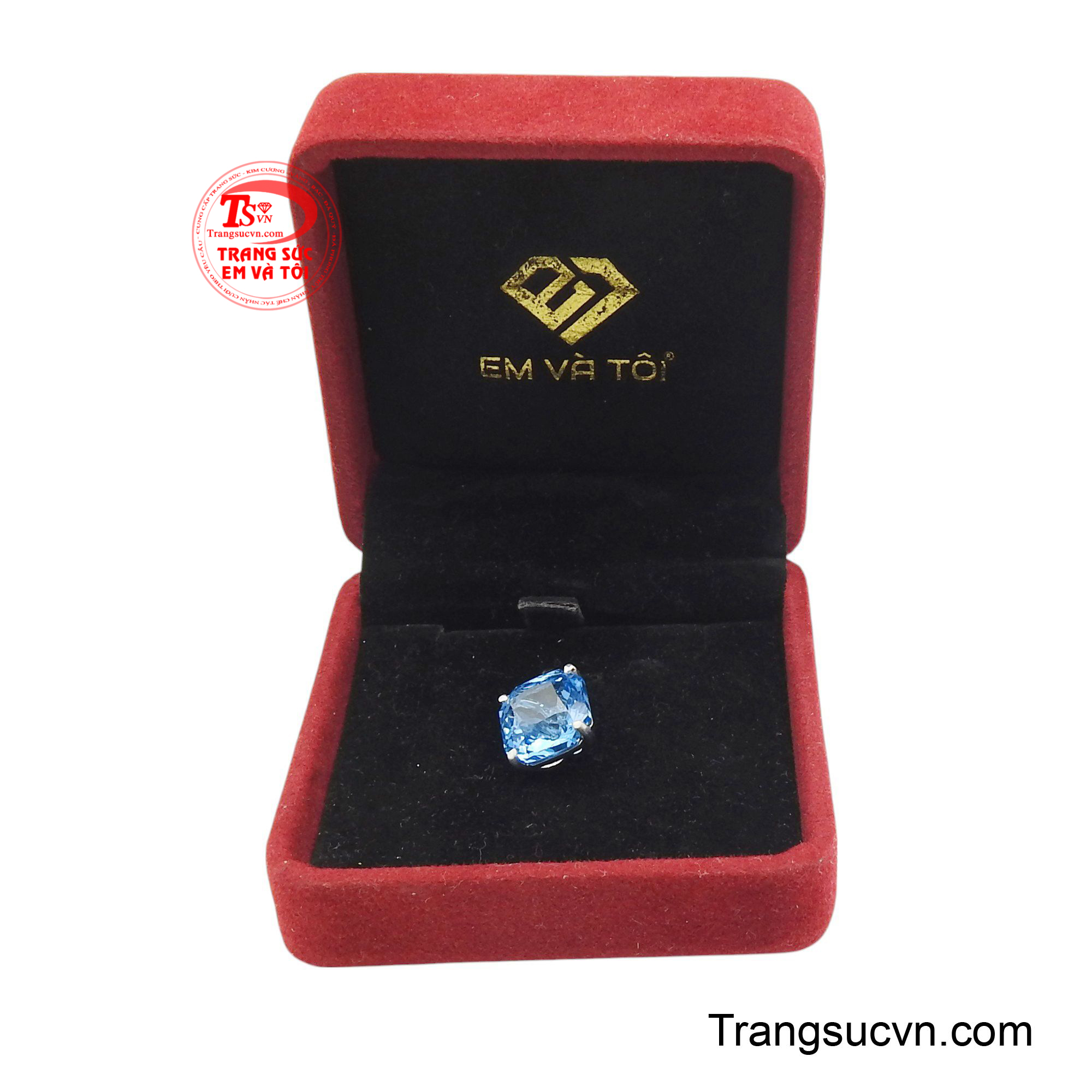 Sản phẩm được giao hàng toàn quốc.