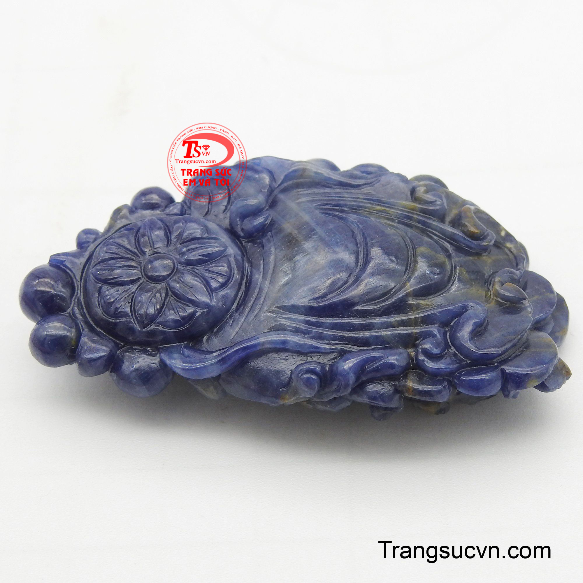Đây là một tác phẩm nghệ thuật phong thủy ý nghĩa, không chỉ làm tăng thêm vẻ sang trọng mà còn mang lại may mắn, tài lộc và niềm vui cho người sở hữu.