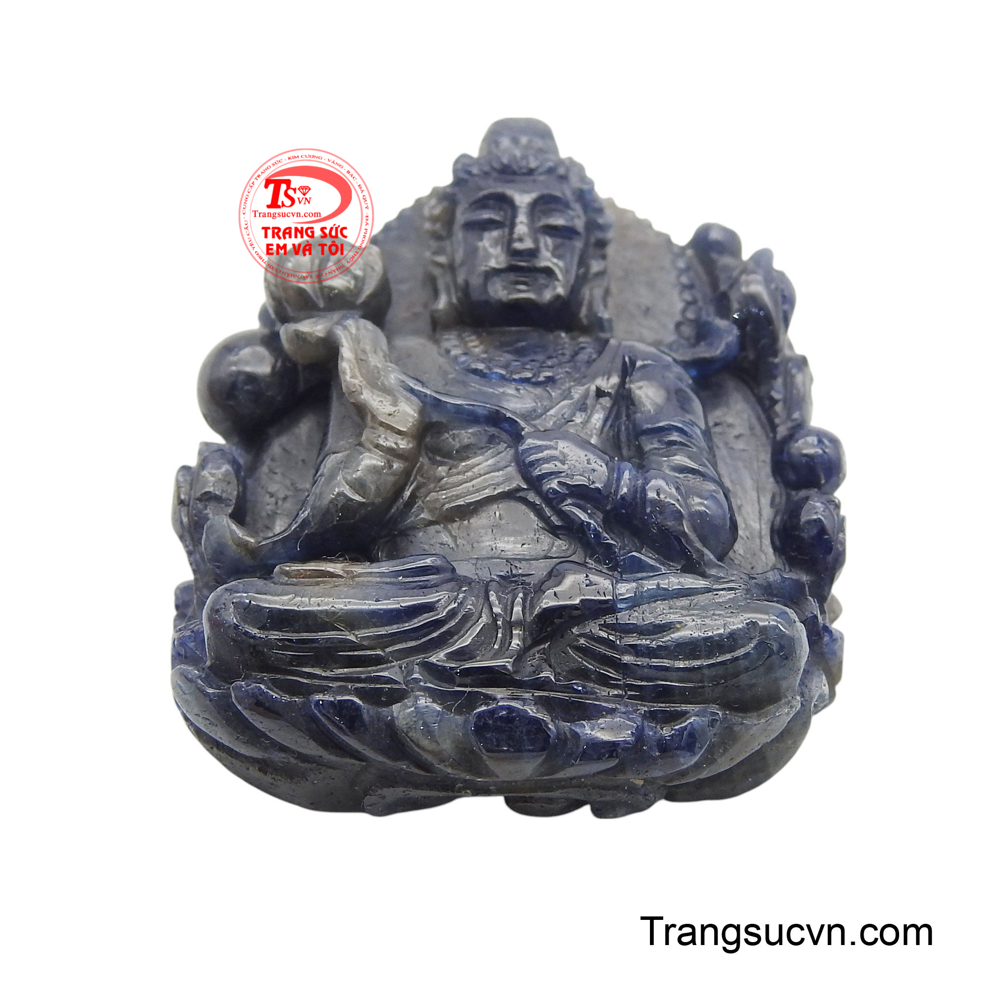 Tuyệt tác Mặt Sapphire Đại Thế Chí, được chế tác từ sapphire tự nhiên, toát lên vẻ uy nghiêm và thanh tịnh.