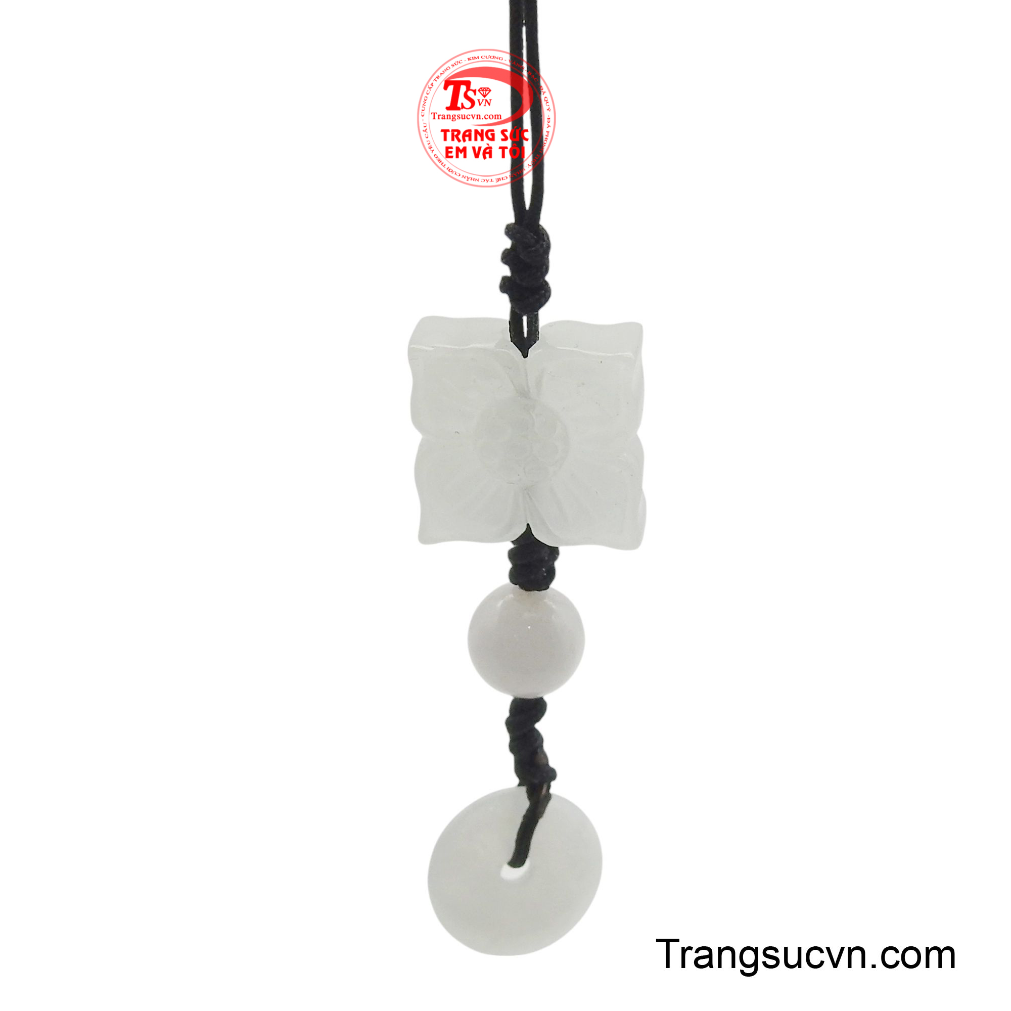 Móc treo điện thoại đẹp không chỉ là phụ kiện tiện ích mà còn là điểm nhấn thể hiện cá tính.