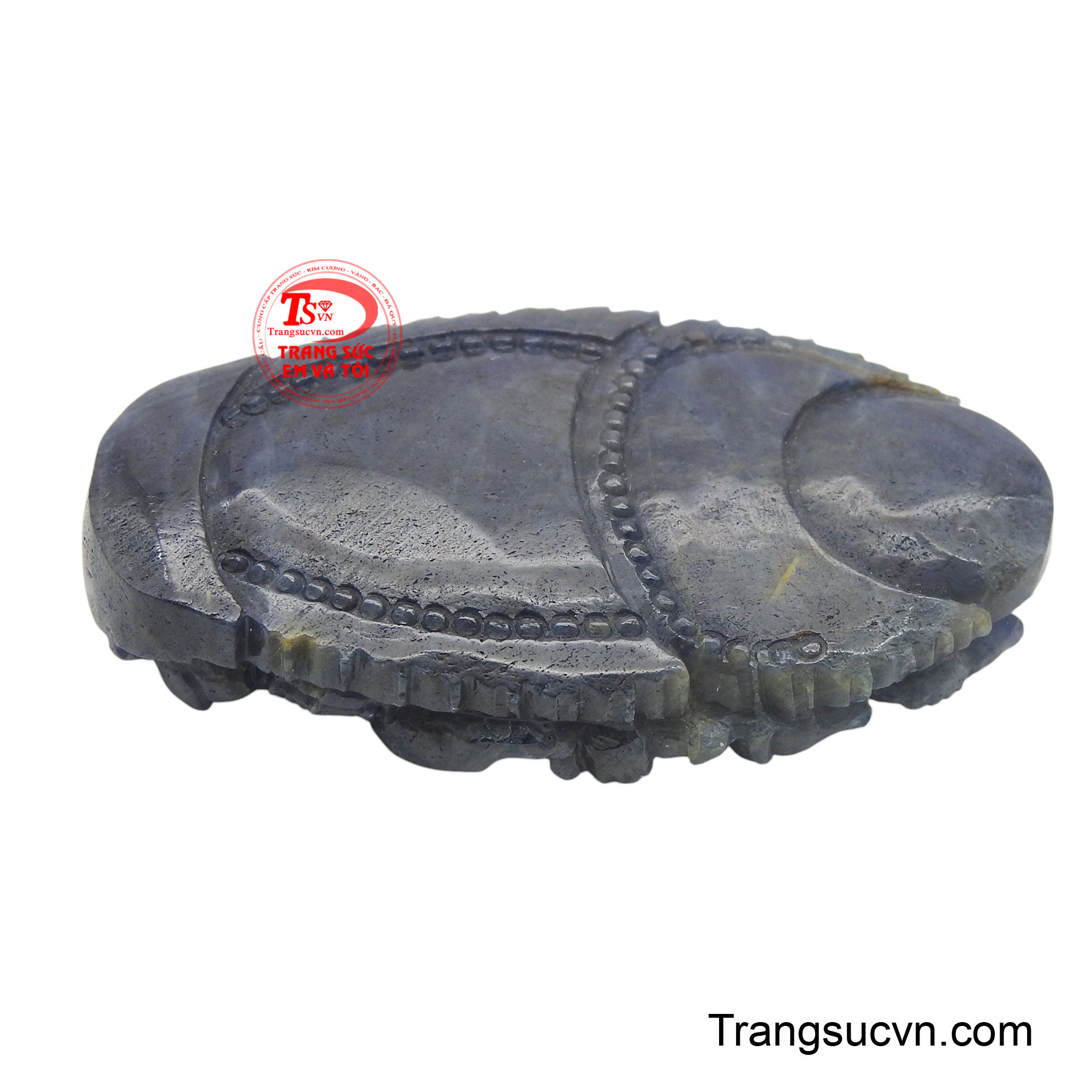 Đây không chỉ là một tác phẩm nghệ thuật mà còn là biểu tượng tâm linh mạnh mẽ, mang lại sự che chở và phúc lành cho người sở hữu.