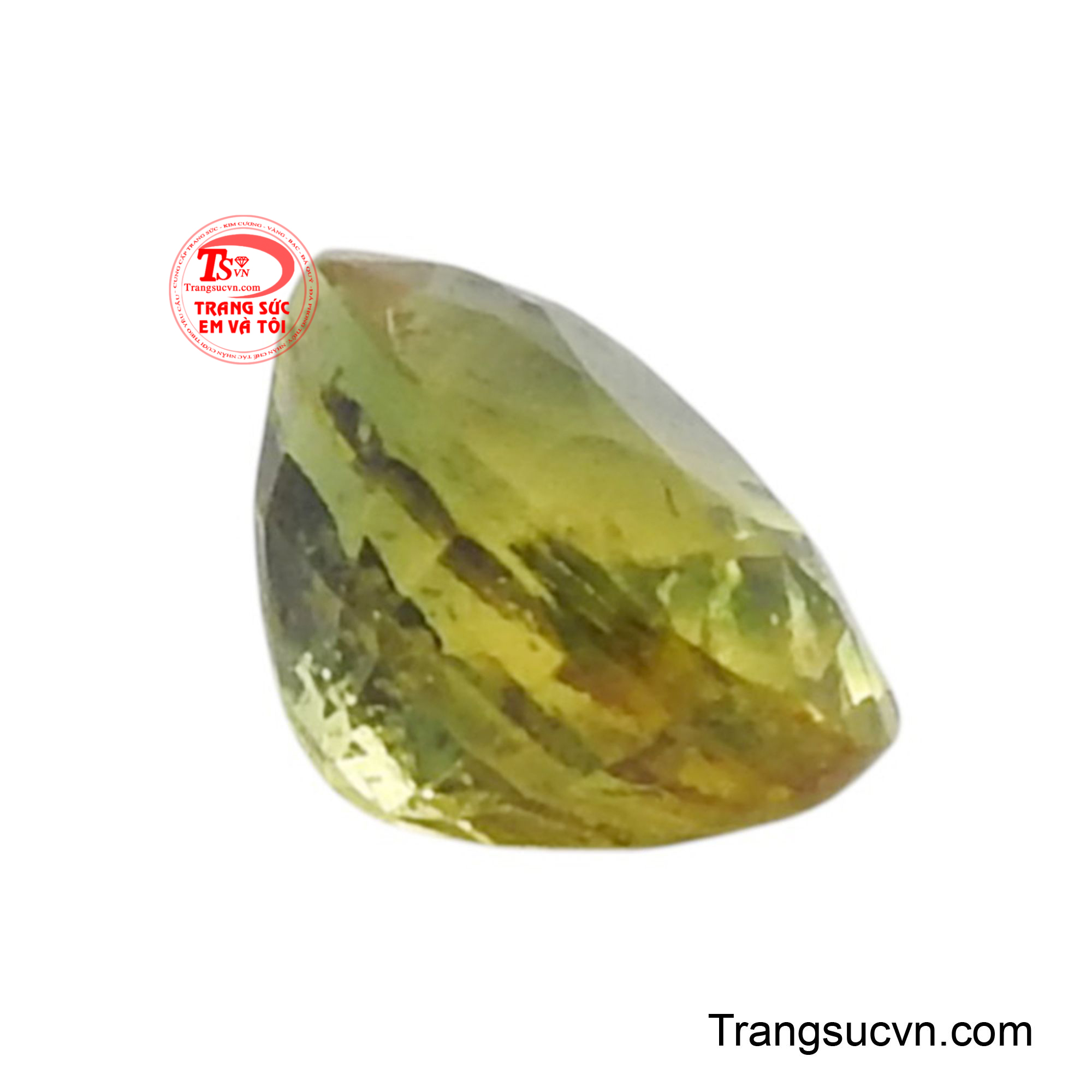 Sản phẩm thường được kết hợp cùng vàng hoặc bạc để làm trang sức phong thủy.